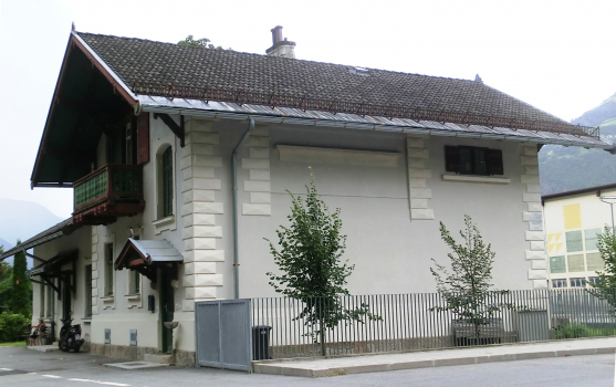 Bahnhof Töll
