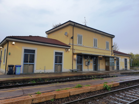 Torrile-San Polo Station