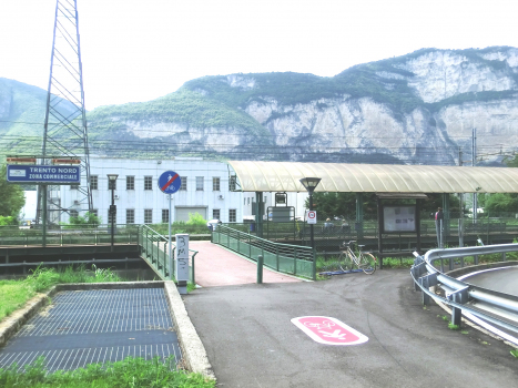 Bahnhof Trento Nord-Zona commerciale