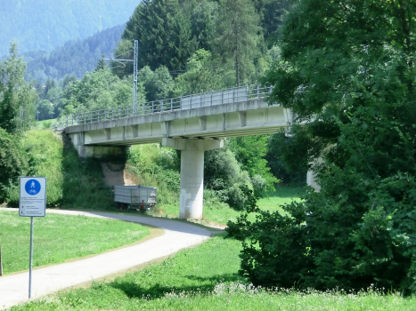 Eisenbahnbrücke Molinacci