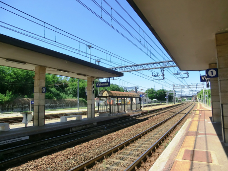 Valenza Station