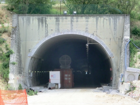 Tunnel Valtreara