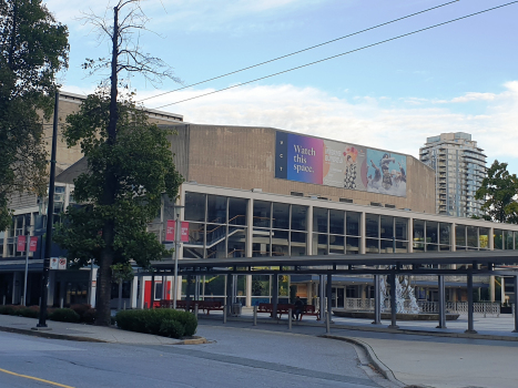 Queen Elizabeth Theatre