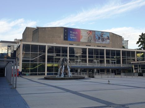 Queen Elizabeth Theatre