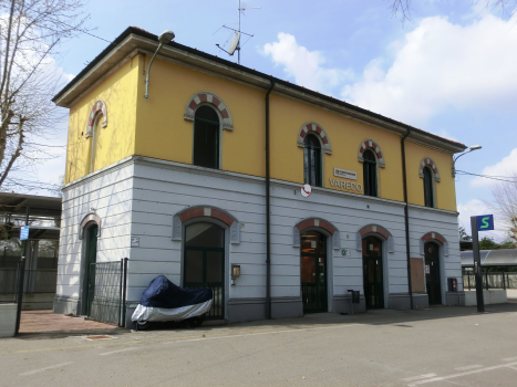 Varedo Station