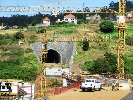 Tunnel Lombada dos Cedros