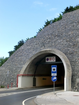 Madalena do Mar - Arco da Calheta Tunnel eastern portal