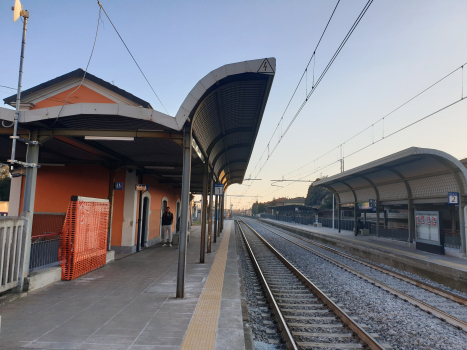 Venegono Inferiore Station