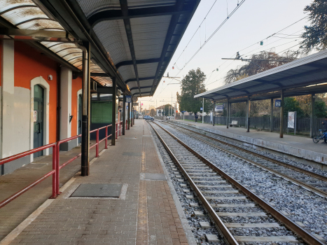 Bahnhof Venegono Superiore-Castiglione Olona