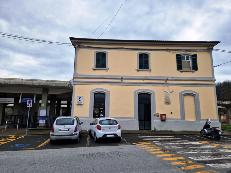 Bahnhof Vezzano Ligure