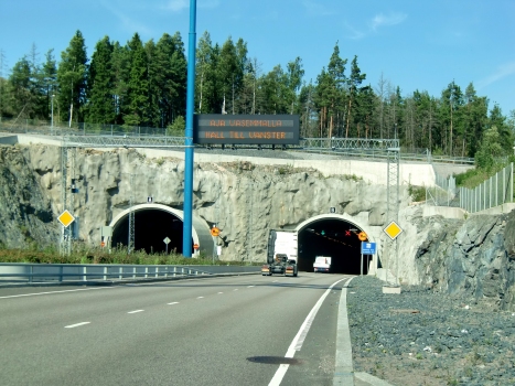 Vuosaari Tunnel southern portals