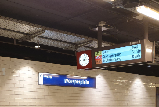 Metrobahnhof Weesperplein