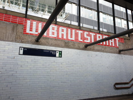 Station de métro Wibautstraat