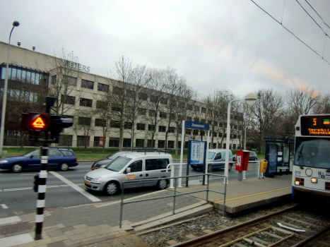 Station de métro Zonnestein