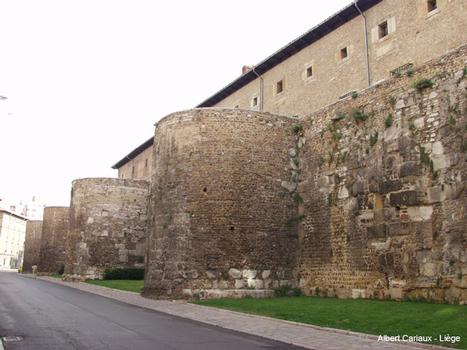 Stadtmauern von León