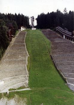 Die alte Bergiselschanze, die zweimal Schuaplatz olympischer Spiele war