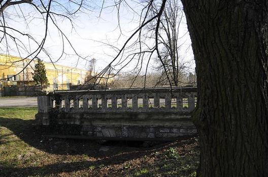 Schloss Esterházy, kleine Brücke im Schlosspark