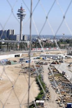 Wien Hauptbahnhof die Baustelle vom Bahnoramaturm betrachtet