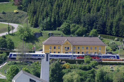 Semmeringbahn, Bahnhof Breitenstein