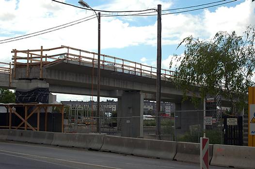 Bauabschnitt U2/10 Aspernstraße Bau der Brücke über die Erzherzog Karl Straße