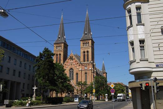 Pfarrkirche zur Heiligen Familie in Neuottakring, Wien