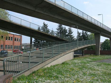 Pont piéton et cycliste de la Cassellastrasse à Francfort