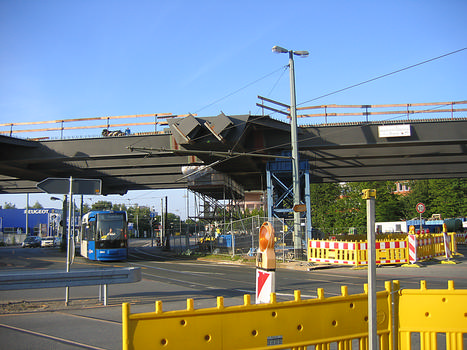 Pont haubané de l'A 281 à Brême-Neustadt