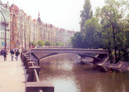 Most na Slovanský ostrov, Prague