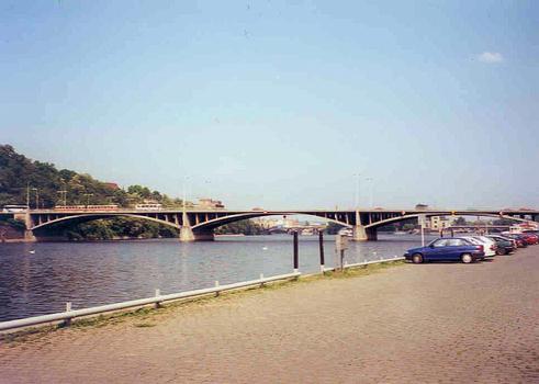 Stefánikův most (Prague)
