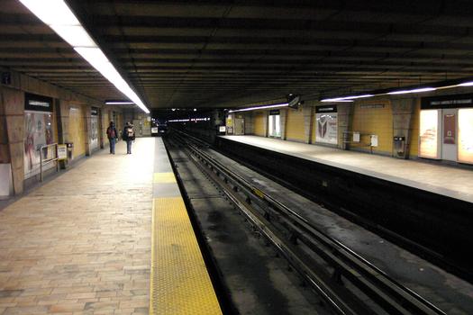 Gelbe Linie der Metro von Montreal -
