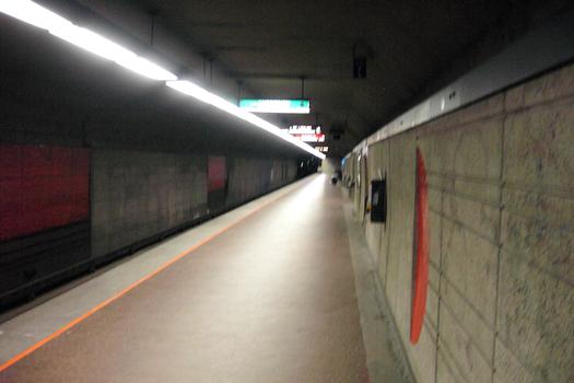 Métro von Montréal - Grüne Linie - Bahnhof De l'Eglise