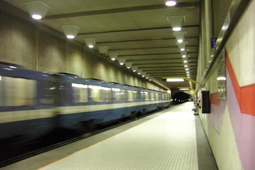 Métro von Montréal - Grüne Linie - Bahnhof Verdun