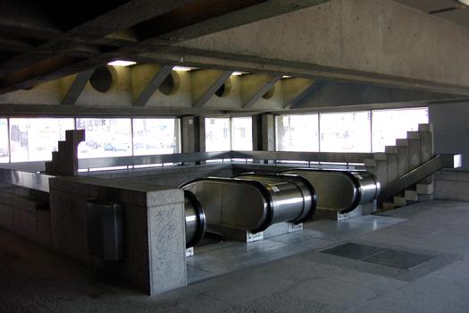 Intérieur de l'édicule sud-est de la station Langelier 03/27 ligne Verte métro de Montréal