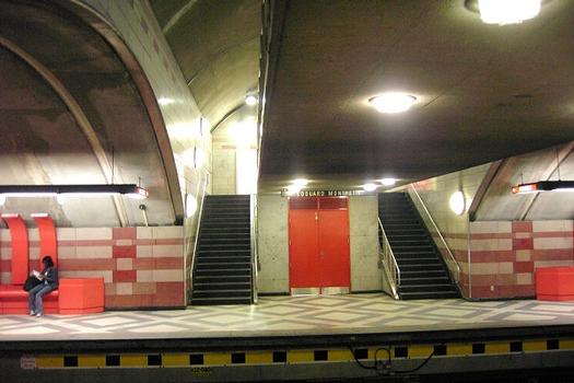 Montreal Metro - Blue Line - Édouard-Montpetit station