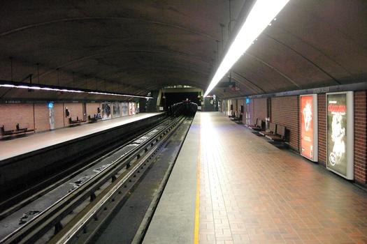 Métro von Montreal - Orange Linie - Bahnhof Lucien-l'Allier