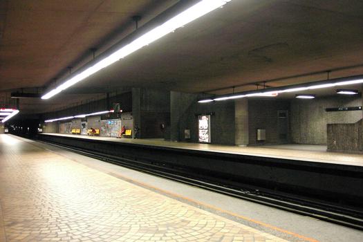 Métro von Montréal - Grüne Linie - Metrobahnhof Pie-IX
