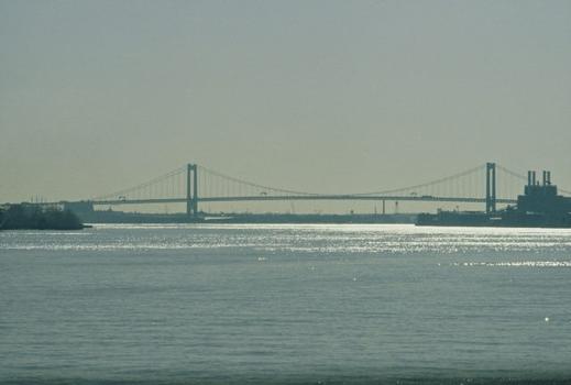 Walt Whitman Bridge, viewed from Penn's Landing, Philadelphia