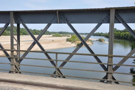 Loirebrücke Pouilly-sur-Loire