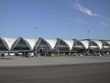 Bangkok International Airport (Suvarnabhumi)