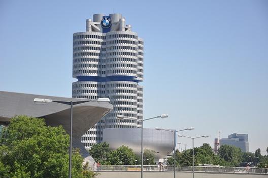 BMW-Hochhaus