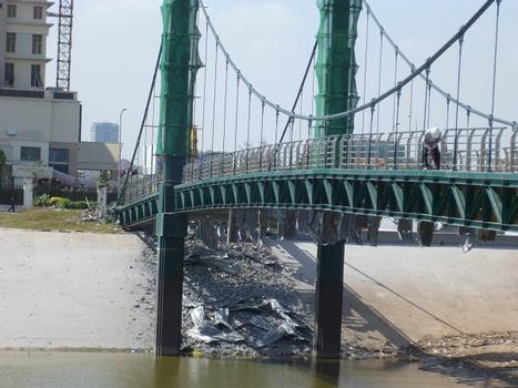 Bridge destroyed as a consequence of the disaster of nevember 2010