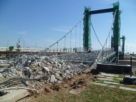 Pont démoli suite à la catastrophe de novembre 2010