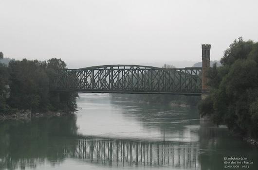 Eisenbahnbrücke über den Inn in Passau