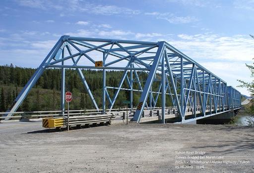 Lewes Bridge über den Yukon bei Marsh Lake / Yukon