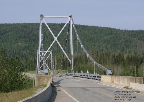 Liard River Suspension Bridge bei Liard River / B.C – Alaska Highway Mile 496