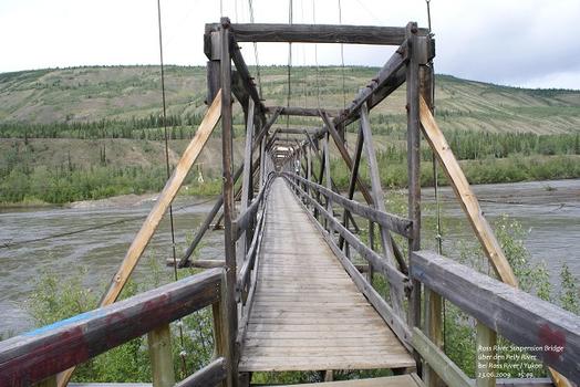 Ross River Suspension Bridge über den Pelly River bei Ross River / Yukon