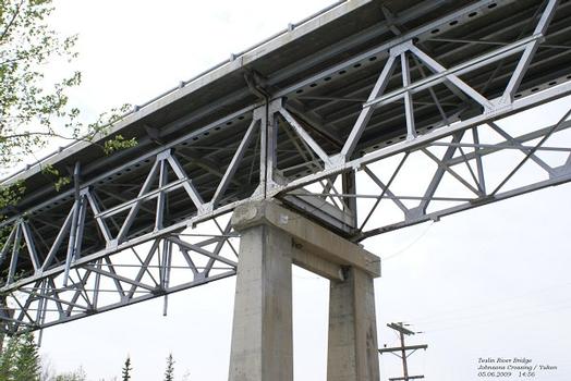 Teslin River Bridge, Alaska Highway, Johnsons Crossing / Yukon
