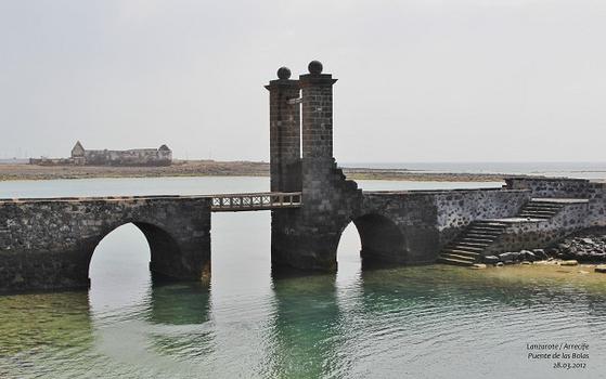 Puente de las Bolas, Lanzarote / Arrecife