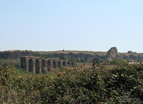 Aquädukt bei Aspendos
