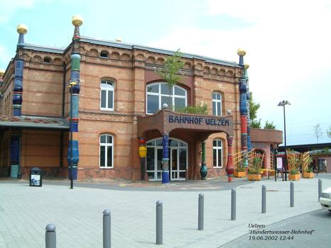 Bahnhof Uelzen (Hundertwasser-Bahnhof)